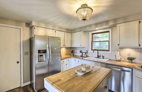 Egg Harbor House | Bay View Retreat: Pet-Friendly Home w/Expansive Deck