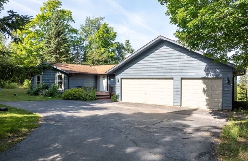 Egg Harbor House | Bay View Retreat: Pet-Friendly Home w/Expansive Deck