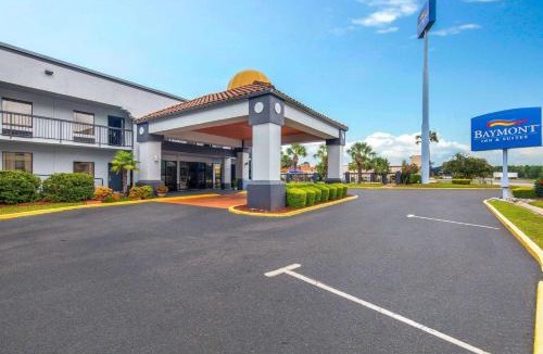 Tillmans Corner Hotel | Baymont by Wyndham Mobile/Tillmans Corner