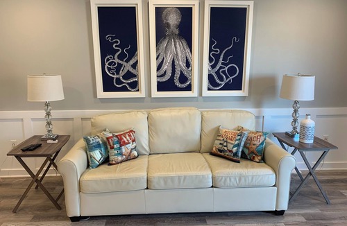 Little Salisbury Condo | Bayside Canal condo in Mid-Town Ocean City, MD Pets Welcome, No pet fee!