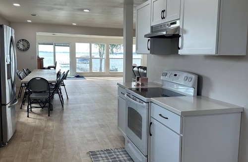 Lakeside House | Beach Home on Storm Lake
