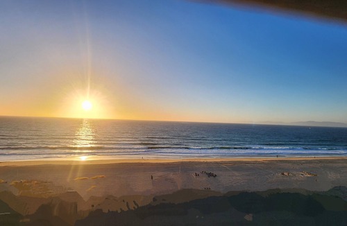 South Redondo Apartment | Beachfront Beauty Cove