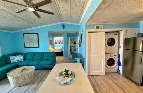 Surf Side Shores House | Beachfront in Fort Morgan - Dogs OK
