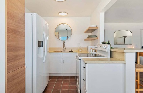 Carpinteria Condo | Beachfront Ocean View Condo | California King, Balcony & Steps to the Sand