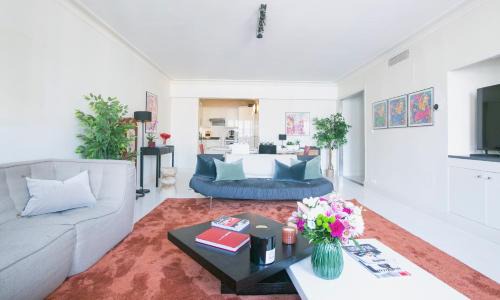 Champs-Elysees Apartment | Beautiful 1 Bedroom Luxury Apartment next to Champs-Elysées - PC62A