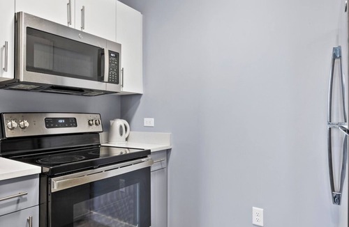 Everett Apartment | Beautiful 1BR Near Encore Boston j2jk