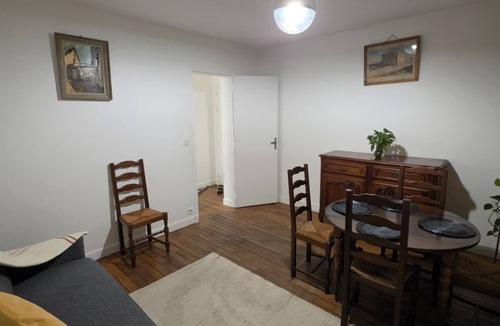 Drancy Centre Apartment | BEAUTIFUL 2-BEDROOM APARTMENT AT LA POSTE, 22 AV. JEAN JAURES