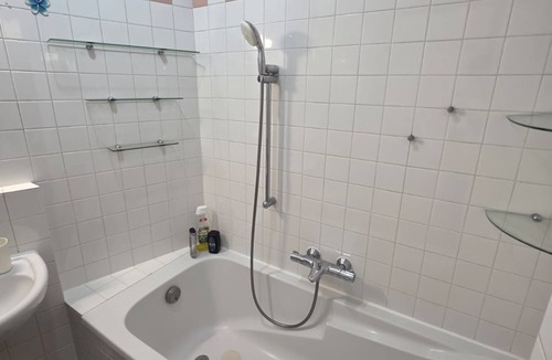 Drancy Centre Apartment | BEAUTIFUL 2-BEDROOM APARTMENT AT LA POSTE, 22 AV. JEAN JAURES
