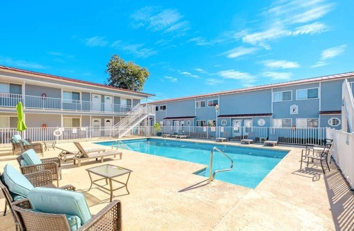 Biloxi House | Beautiful 2nd Floor Studio