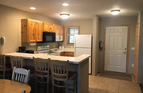 Lake Shore Condo | Beautiful 3 Bedroom Condo at Causeway Resort on Gull Lake, MN
