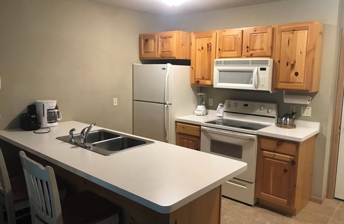 Lake Shore Condo | Beautiful 3 Bedroom Condo at Causeway Resort on Gull Lake, MN
