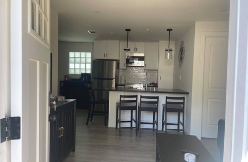 Valley Village House | Beautiful 3-bedroom house with AC near studios
