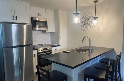 Valley Village House | Beautiful 3-bedroom house with AC near studios