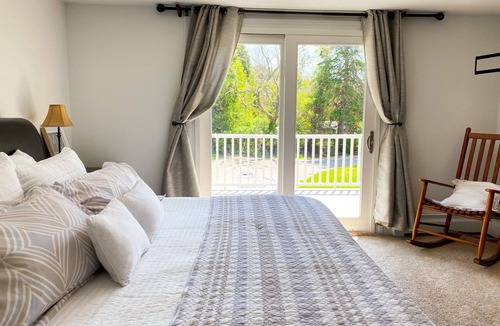 Teaticket House | Beautiful 4-Bedroom Home Premier Location