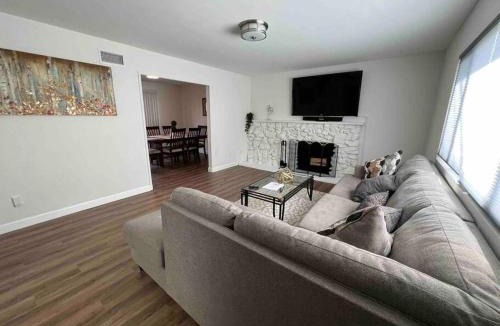 Carriage Square Villa | Beautiful and Cozy 4-BR residential home!
