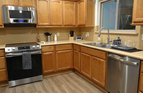 Carriage Square House | Beautiful and Cozy 4-BR residential home!