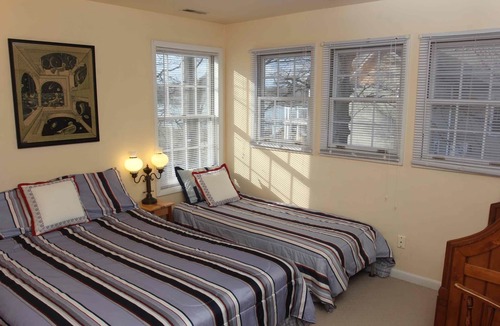 Annapolis House | Beautiful Annapolis Waterfront Home Sleeps 12 in Style