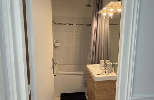Bagnolet Apartment | Beautiful apartment two minutes from Paris