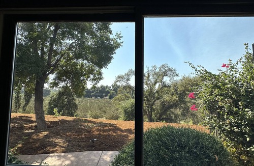 Reedley House | Beautiful Chateau by the Kings River and only minutes away from the Sierras.