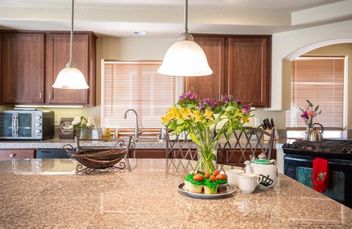 Enterprise House | Beautiful comfortable 5 bedrooms house chose to MGM 5 miles.