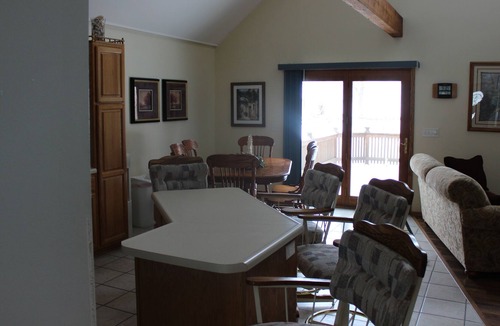 Butte Des Morts Cottage | Beautiful Cottage on Lake Winneconne!!