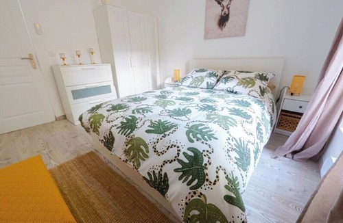 Aulnay-sous-Bois Apartment | Beautiful flat with private terrace near the train