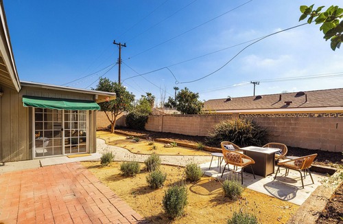 Simi Valley House | Beautiful home in central Simi Valley, dog-friendly