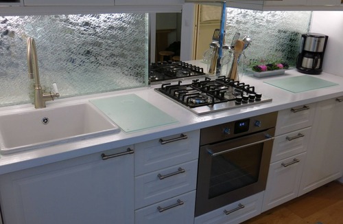 Saint-Vincent-de-Paul Apartment | Beautiful little gem near trendy Canal St Martin. Perfect for Olympics 2024.