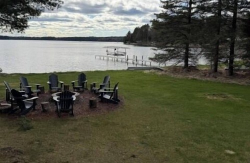 St Germain Cottage | Beautiful Lost lake cabin-Stepaway Vacation Rentals