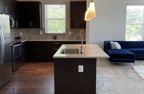 Rockville Apartment | BEAUTIFUL LUXURY APARTMENT IN ROCKVILLE MD!