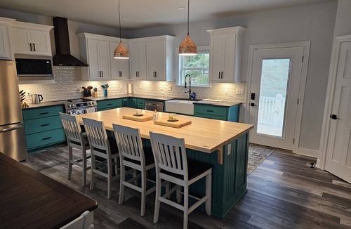 Pascagoula House | Beautiful, new-build coastal home 2 blocks from the waters edge!