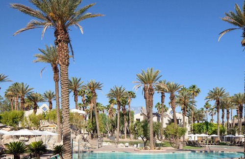 Rancho Mirage Villa | Beautiful Palm Springs Resort Villa on Dinah Shore Dr. Family-sized unit.