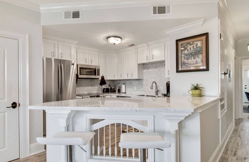 Bywater House | Beautiful Poland Maison for Two at 1708