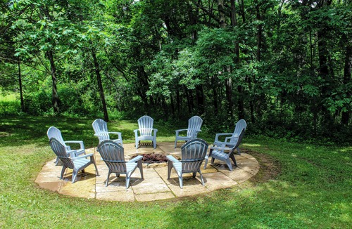 The Galena Territory House | Beautiful, relaxing 3 BR, 6 beds and 2.5 bath close to all Galena has to offer.