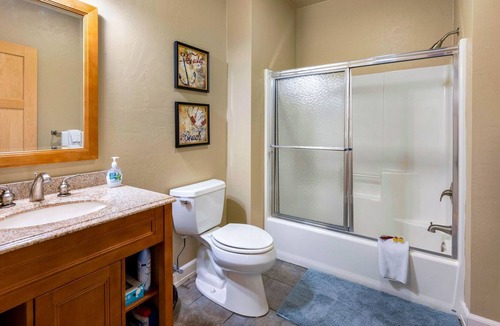 Gills Rock Condo | Beautiful Shoreline Condominium