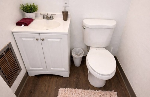 Oleander - Sunset Apartment | Beautiful Stay Near Downtown in Oleander Sunset.