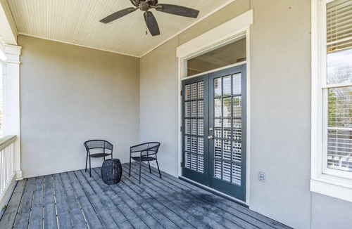 Central Business District House | Beautiful Townhouse at De Tonti Square
