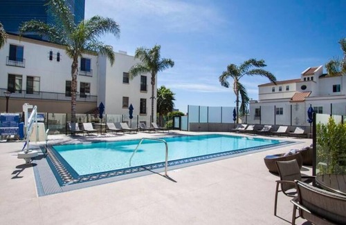 Westwood Apartment | Beautiful Two Bed Two Bath Apartment G30