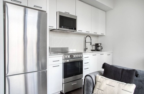 Gallaudet Apartment | Beautiful Union Market 1BR w/Gym & W/D, steps to Metro, by Blueground