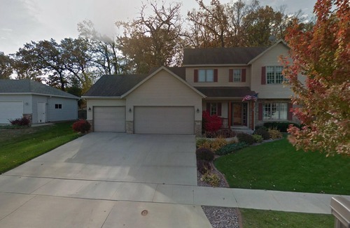 Rochester House | Beautifully fully renovated home near Mayo Clinic with everything you need!