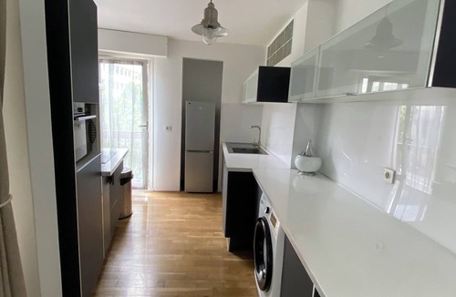 Vanves Apartment | Bel Appartement 51 m2 Climatisé Vanves à 1 Station de Métro de Paris 14 et 15eme