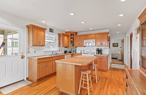 Chincoteague House | Belle Vue by Seaside Vacations & Sales