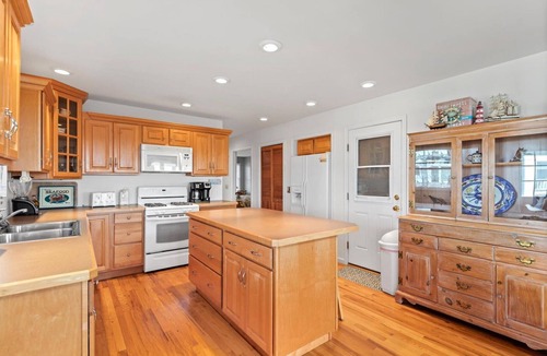 Chincoteague House | Belle Vue by Seaside Vacations & Sales