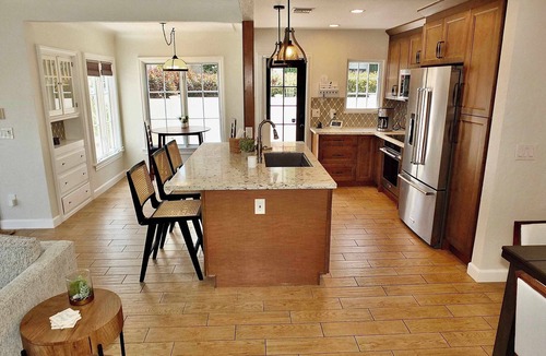 Belmont Shore House | Belmont Shore,2 Blocks to Beach,World Cup,Sleeps 6