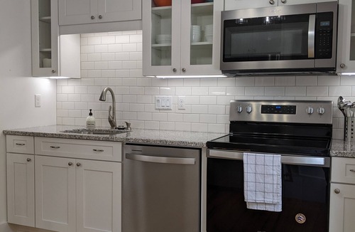 Northrup House | Berg Guest House, Just Blocks from Mayo & Downtown