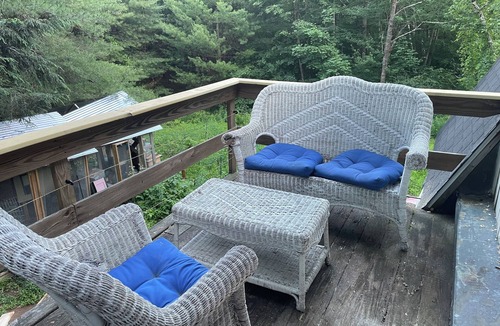 West Stockbridge House | Berkshires Barn Stay on Working Homestead