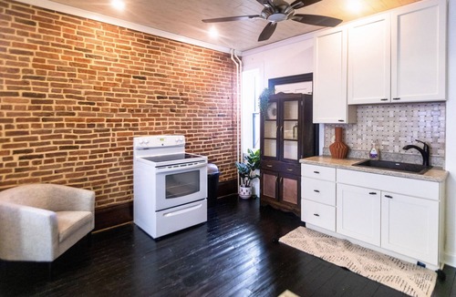 Fells Point Apartment | Best location History & Charm