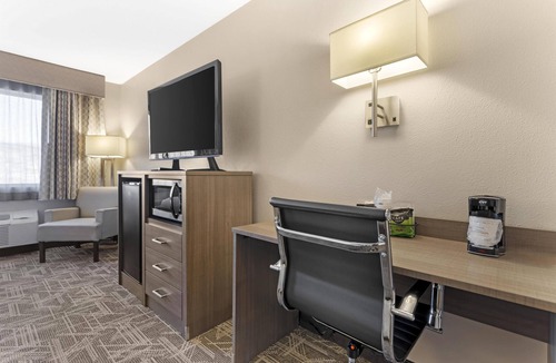 Kettleman City Hotel | Best Western Kettleman City Inn & Suites