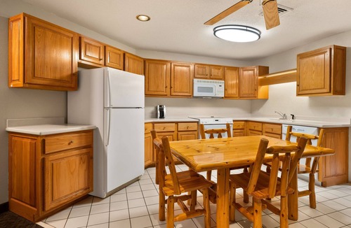 Siren Hotel | Best Western Northwoods Lodge