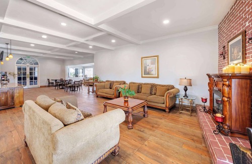 Downtown Hotel | Best Western Plus Hill House